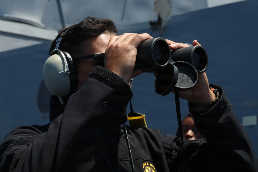 John P. Murtha Conducts ARGMUEX with Makin Island ARG
