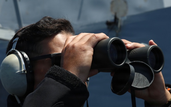 John P. Murtha Conducts ARGMUEX with Makin Island ARG