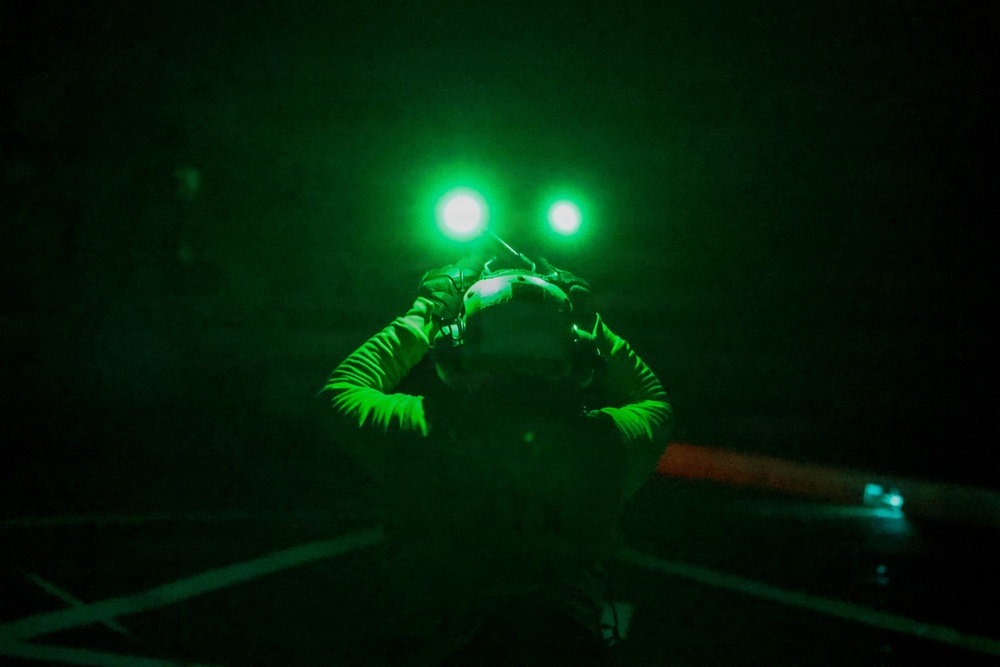 John P. Murtha Conducts ARGMUEX with Makin Island ARG