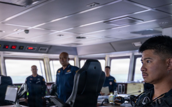 U.S. and Philippine Coast Guard conduct training during RIMPAC 2026
