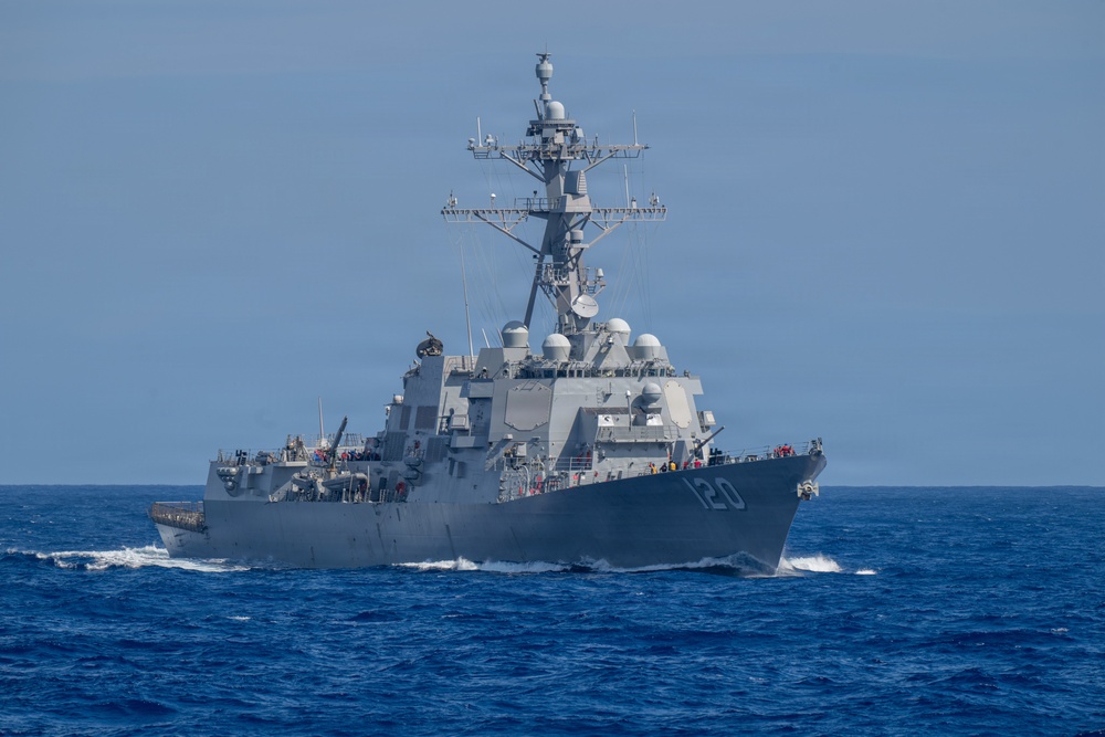 U.S. Coast Guard and Royal Canadian Navy conduct a replenishment-at-sea during RIMPAC 2026