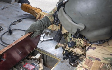 RIMPAC 2026: 25th CAB and 15th MEU conduct sling load training