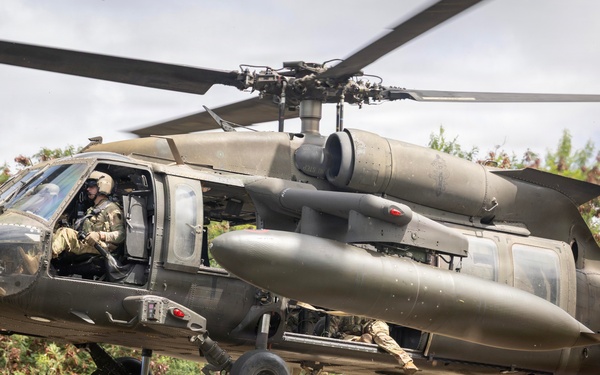 RIMPAC 2026: 25th CAB, 15th MEU conduct sling load training