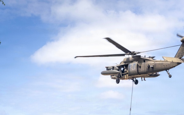 RIMPAC 2026: 25th CAB, 15th MEU conduct sling load training