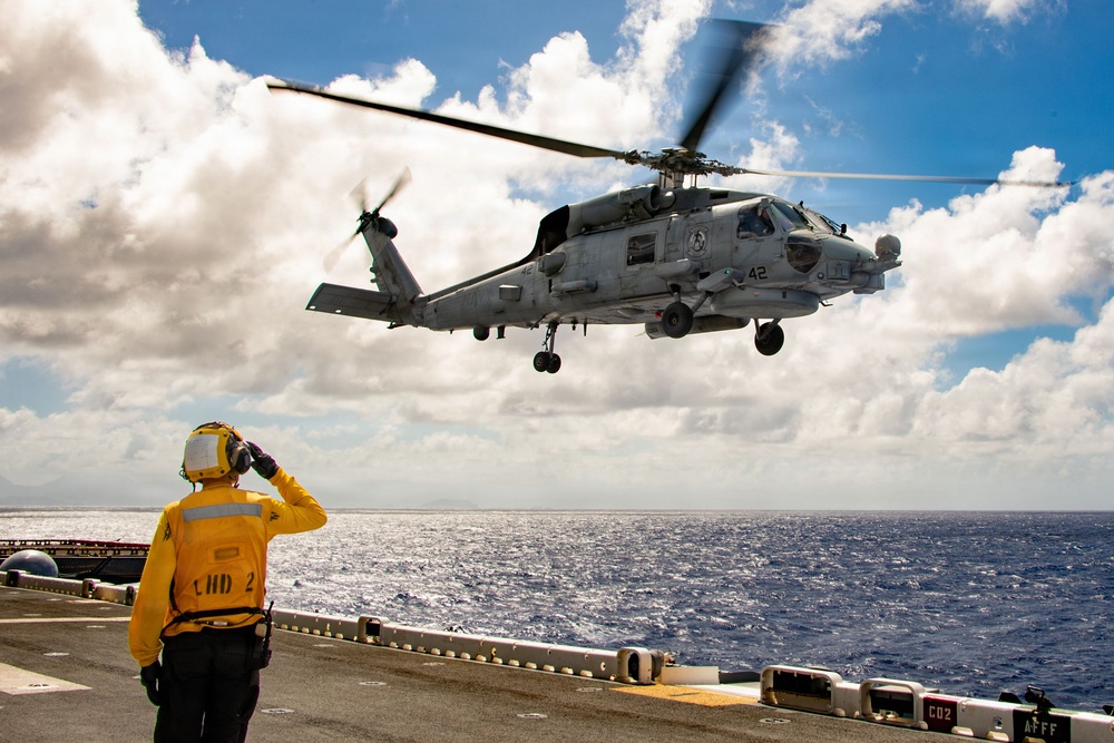 USS Essex CO takes last flight