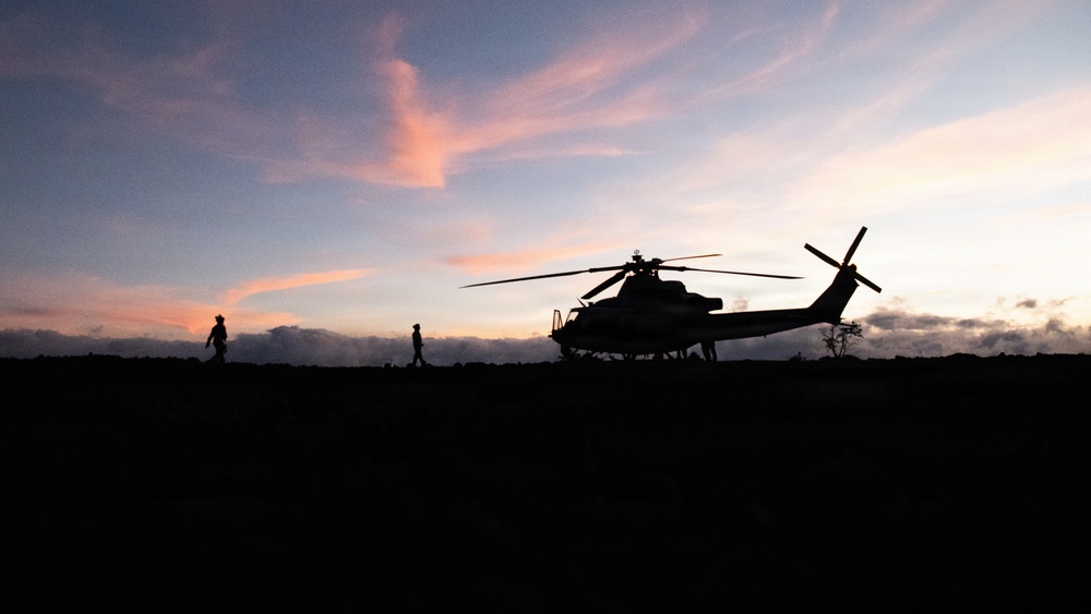 VMM-164 (Rein.) conducts nighttime close air support exercise
