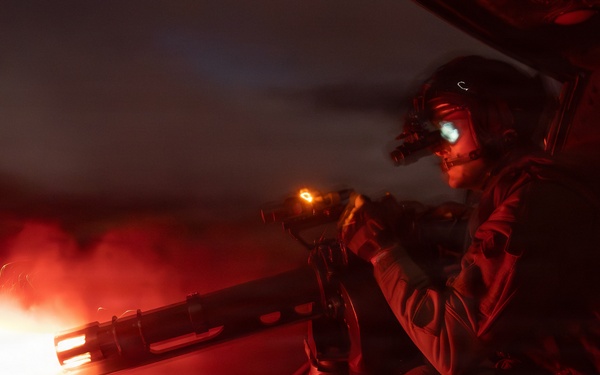 VMM-164 (Rein.) conducts nighttime close air support exercise