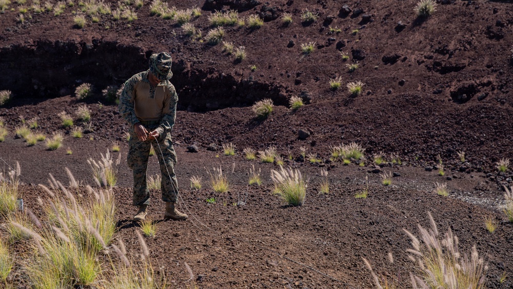 Communications Marines with 15th MEU set up high frequency antenna
