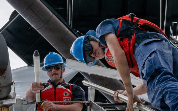U.S. Coast Guard and New Zealand Royal Navy conduct a replenishment-at-sea during RIMPAC 2026