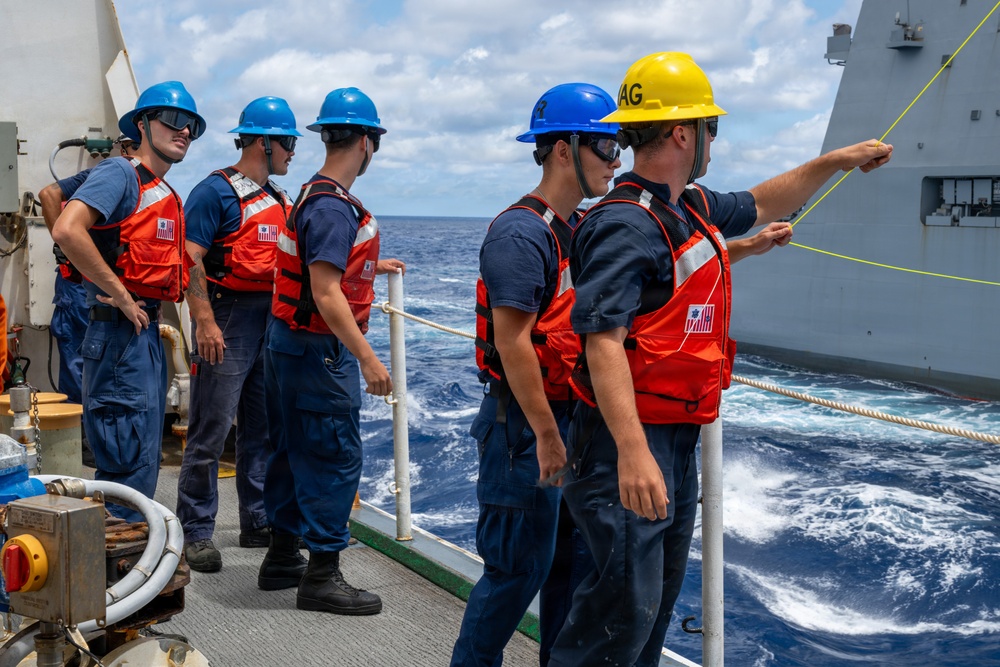 U.S. Coast Guard and New Zealand Royal Navy conduct a replenishment-at-sea during RIMPAC 2026