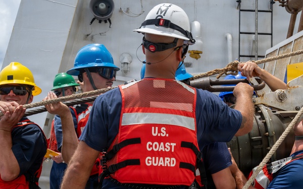 U.S. Coast Guard and New Zealand Royal Navy conduct a replenishment-at-sea during RIMPAC 2026
