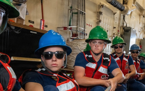 U.S. Coast Guard and New Zealand Royal Navy conduct a replenishment-at-sea during RIMPAC 2026