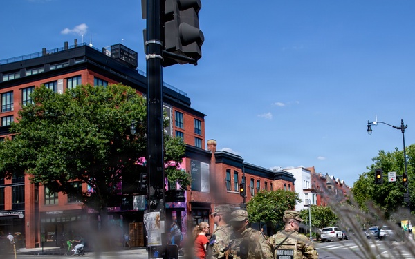 U.S. National Guardsmen Assigned to JTF-DC Presence Patrol
