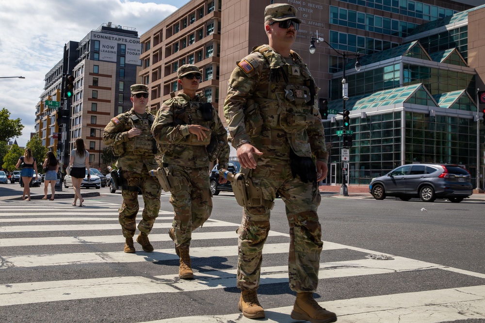 U.S. National Guardsmen Assigned to JTF-DC Presence Patrol