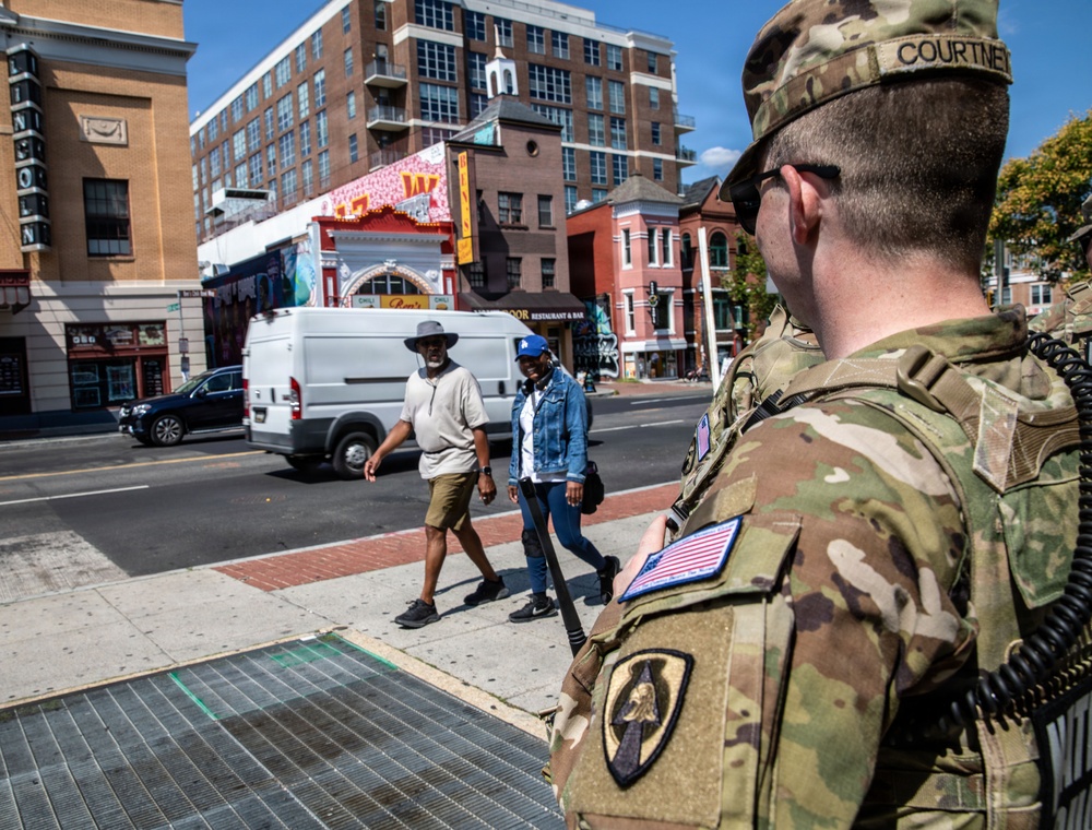 U.S. National Guardsmen Assigned to JTF-DC Presence Patrol