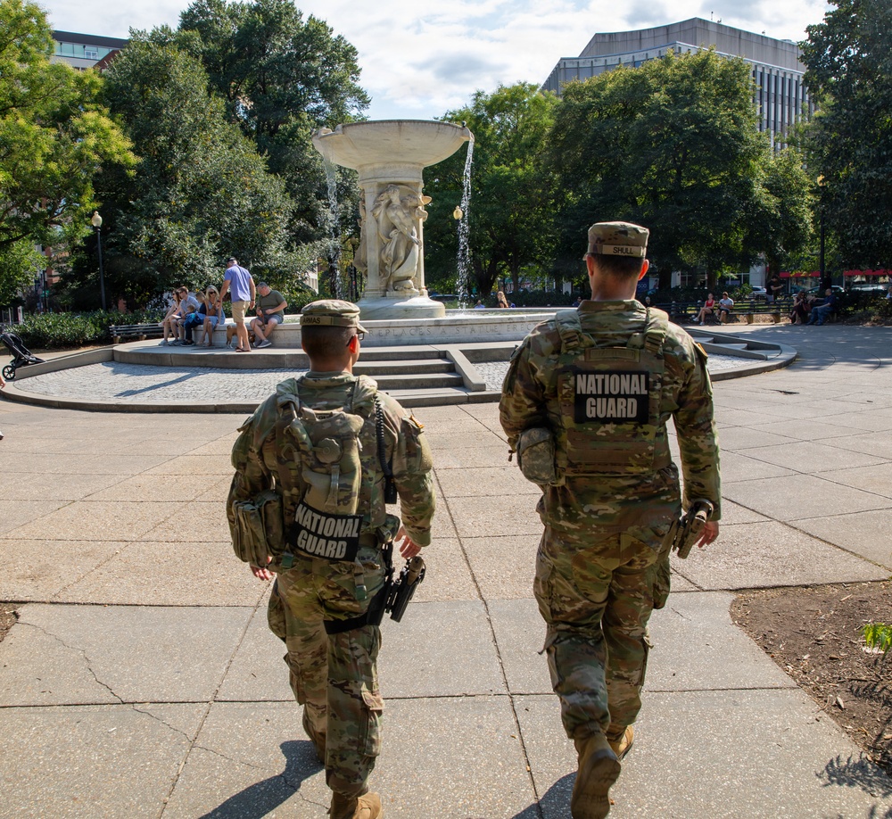 U.S. National Guardsmen Assigned to JTF-DC Presence Patrol