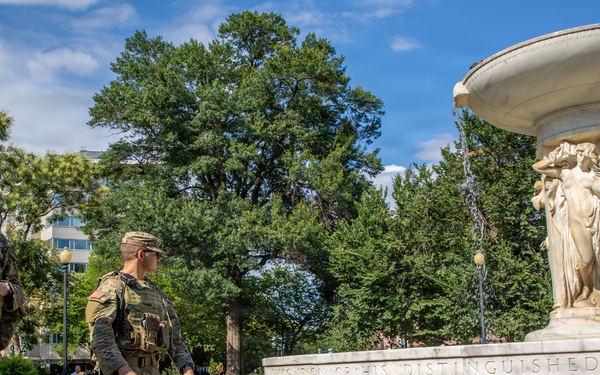 U.S. National Guardsmen Assigned to JTF-DC Presence Patrol