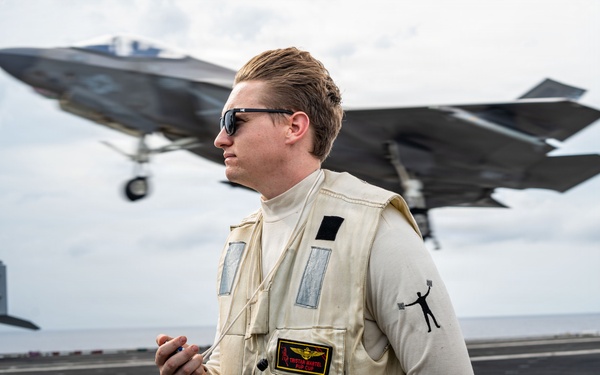 George Washington Conducts Flight Operations