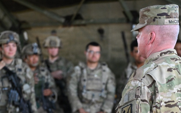 Lt. Gen. McCurry Visits 4th CAB at PC-C6