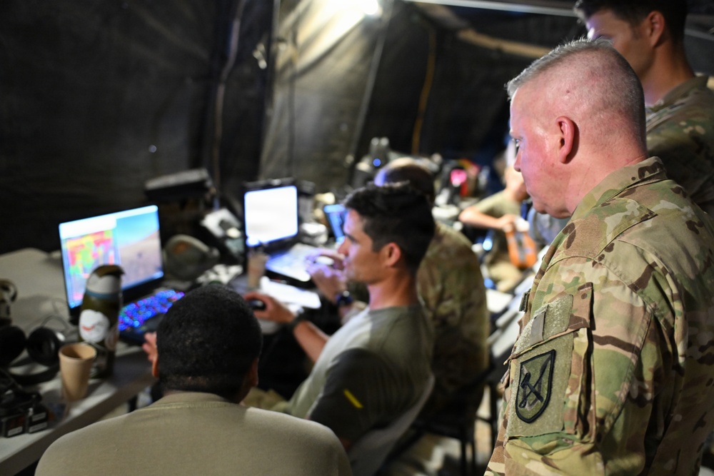 Lt. Gen. McCurry Visits 4th CAB at PC-C6