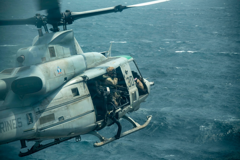 USS Boxer, VMM 163 Conducts Flight Operations