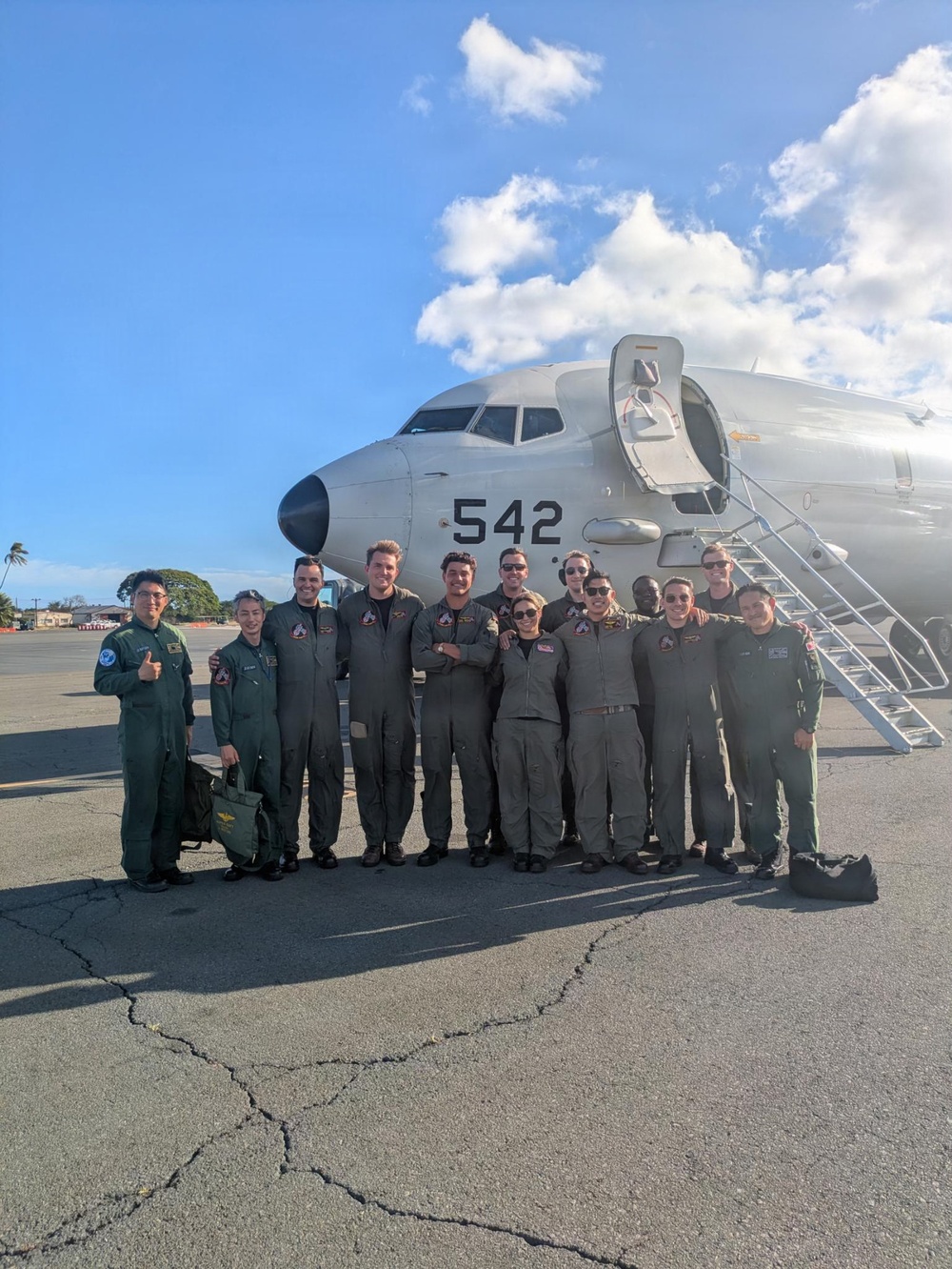 Japan and U.S. Aviation personnel exchange during RIMPAC 2026