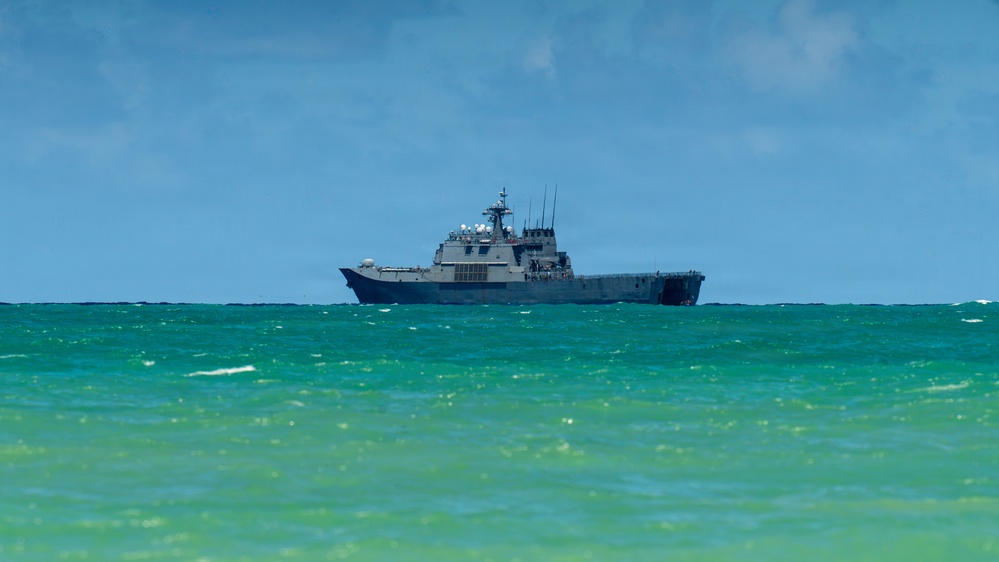 South Korean Navy tank landing ship Cheon Ja Bong (LST 687) inserts ROK Marines during ship-to-shore movements during RIMPAC 2026