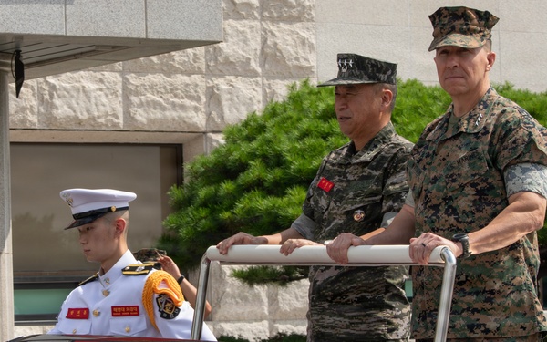 KMEP 26.2: III MEF General Visits Republic of Korea Marine Corps Headquarters