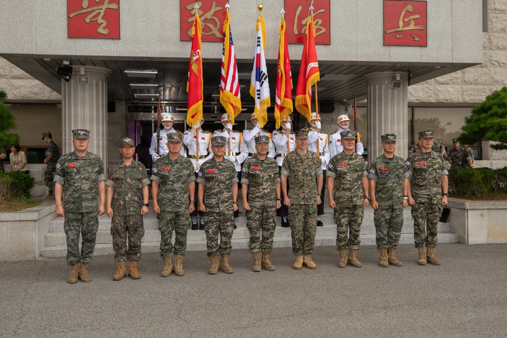 KMEP 26.2: III MEF General Visits Republic of Korea Marine Corps Headquarters