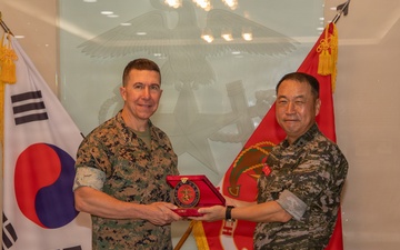 KMEP 26.2: III MEF General Visits Republic of Korea Marine Corps Headquarters