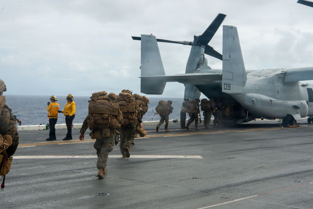 Marines depart USS Essex during RIMPAC 2026