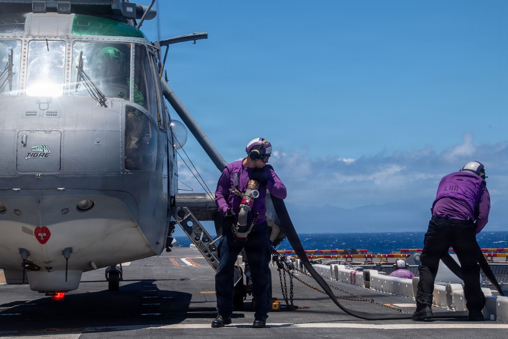 USS Essex conducts CASEVAC with Peruvians during RIMPAC 2026