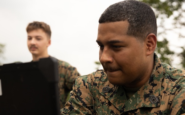 U.S. Marines Conduct High Frequency Radio Shot Between Philippines and Australia