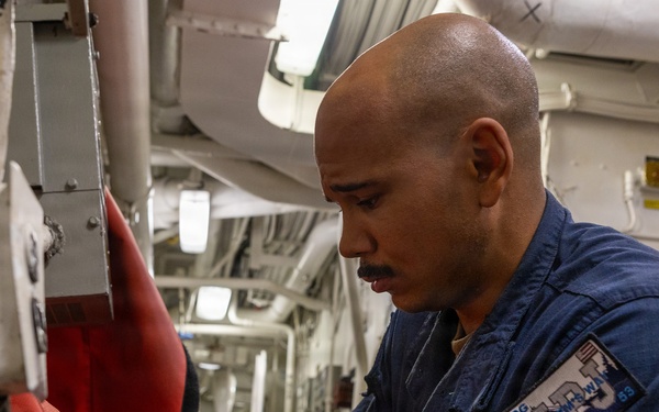 USS John Paul Jones (DDG 53) conducts routine operations while underway