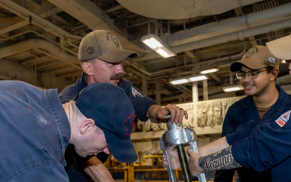 USS KEARSARGE Prepares For INSURV