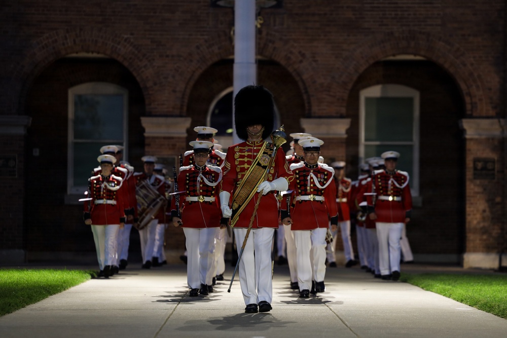 SMMC Ruiz Hosts Enlisted Evening Parade at Marine Barracks Washington