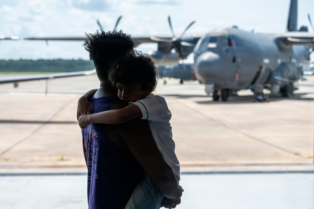 Operation DEMO gives military children hands-on look at deployment homecomings.