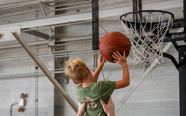 Operation DEMO gives military children hands-on look at deployment homecomings.