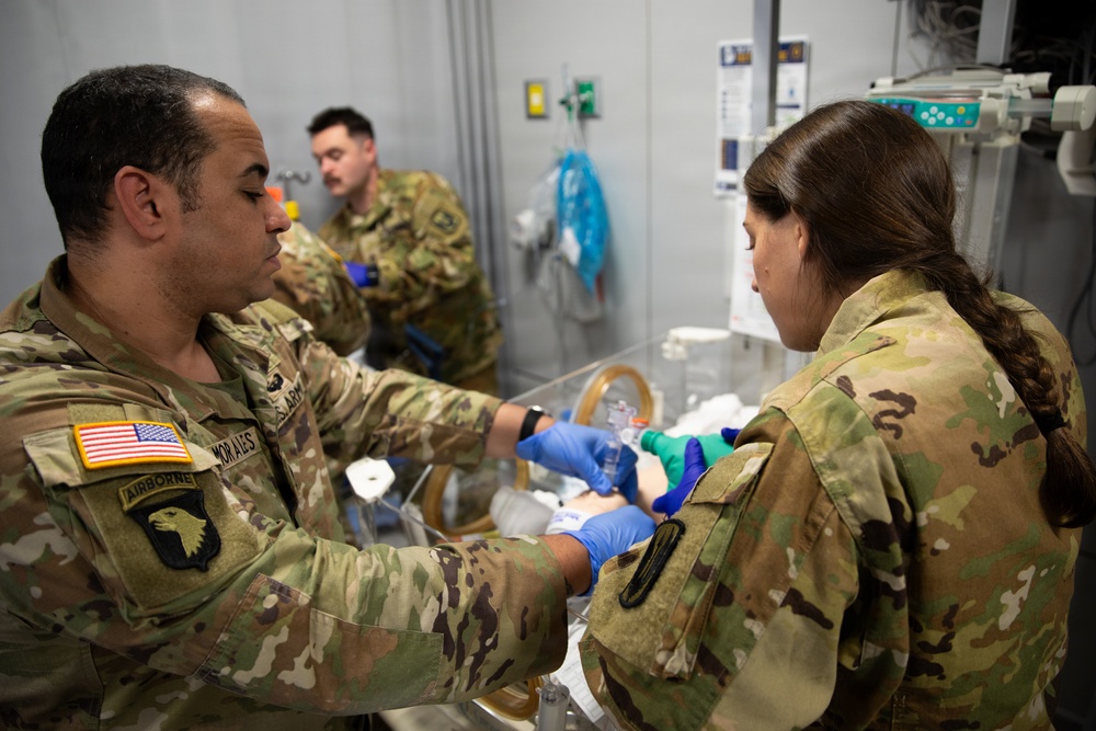Mass Guard Flight Medics Train with Boston MedFlight