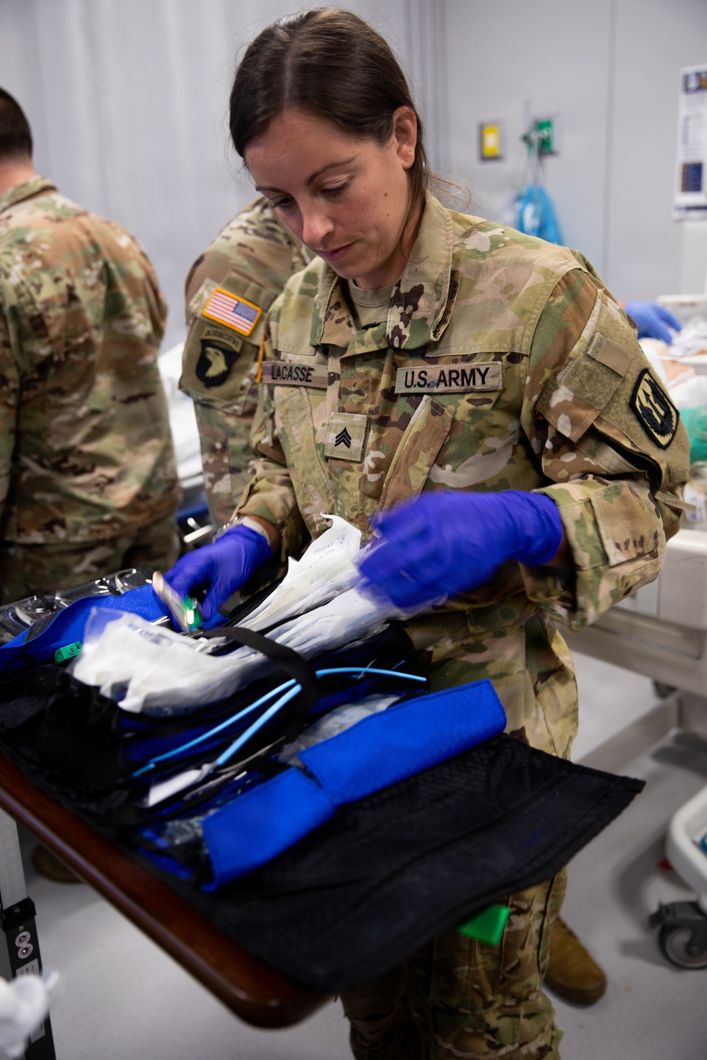 Mass Guard Flight Medics Train with Boston MedFlight