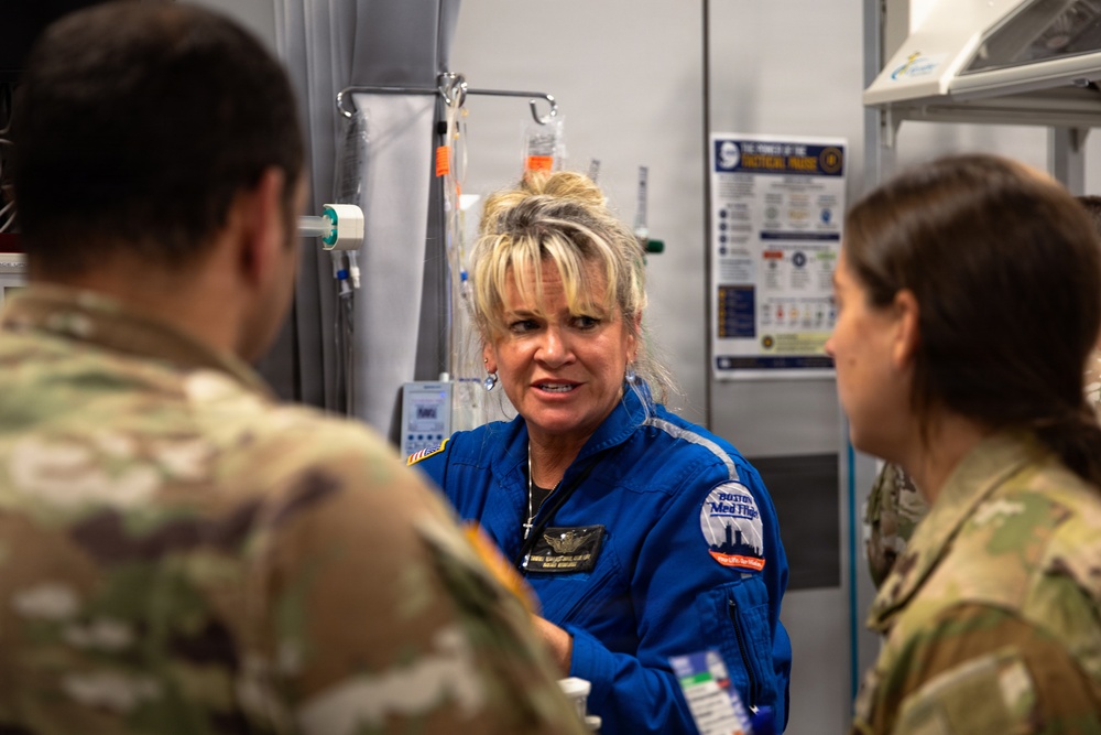 Mass Guard Flight Medics Train with Boston MedFlight