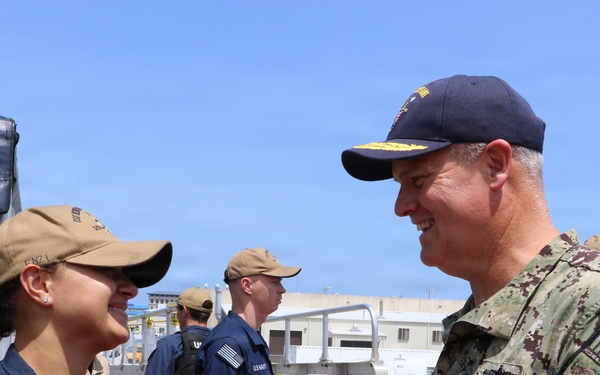 Naval Surface Force Atlantic (SURFLANT) visits USS MINNEAPOLIS-ST PAUL (LCS-21)