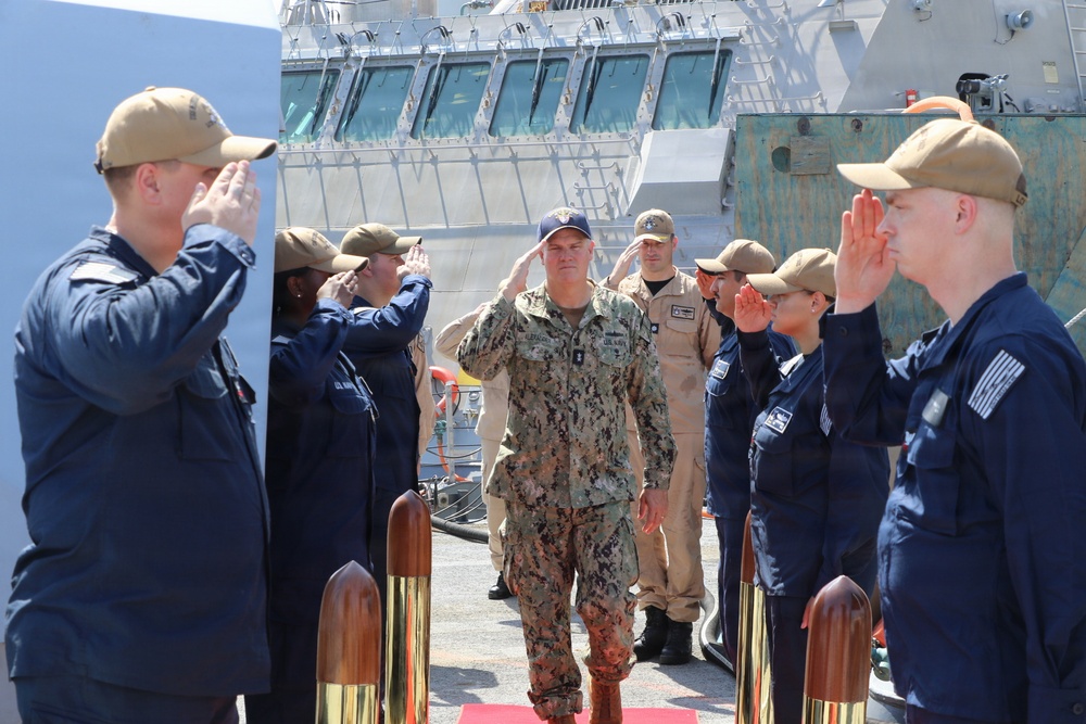 Naval Surface Force Atlantic (SURFLANT) visits USS MINNEAPOLIS-ST PAUL (LCS-21)