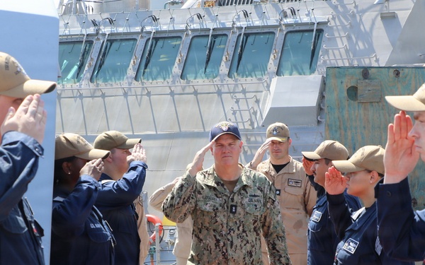 Naval Surface Force Atlantic (SURFLANT) visits USS MINNEAPOLIS-ST PAUL (LCS-21)