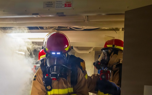 USS Arlington (LPD 24) conducts General Quarters (GQ) drills