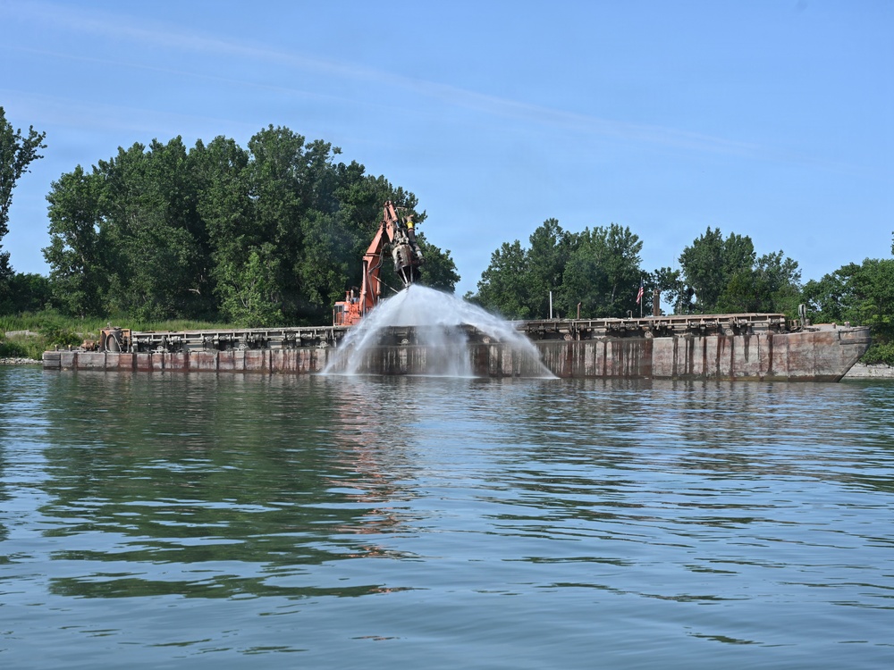 Extending the Life of Confined Disposal Facility 4