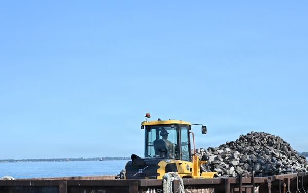 Extending the Life of Confined Disposal Facility 4