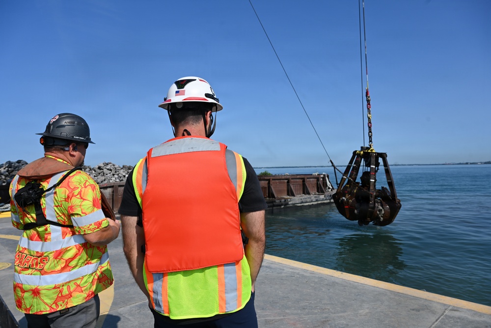Extending the Life of Confined Disposal Facility 4