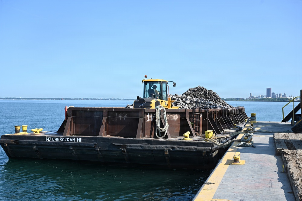 Extending the Life of Confined Disposal Facility 4