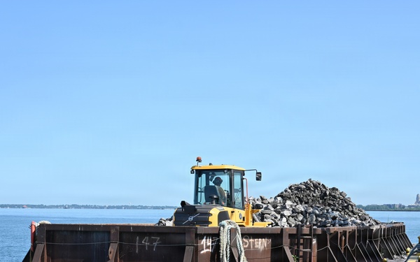 Extending the Life of Confined Disposal Facility 4